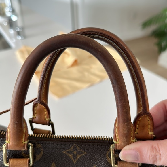Authentic LV Speedy 25 cir 2009 - Picture 11 of 13